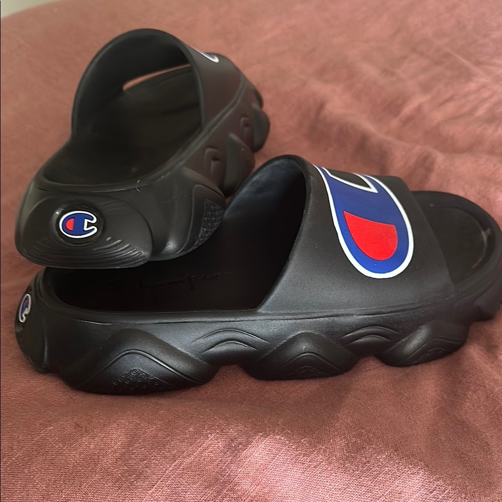 Champion chunky slides